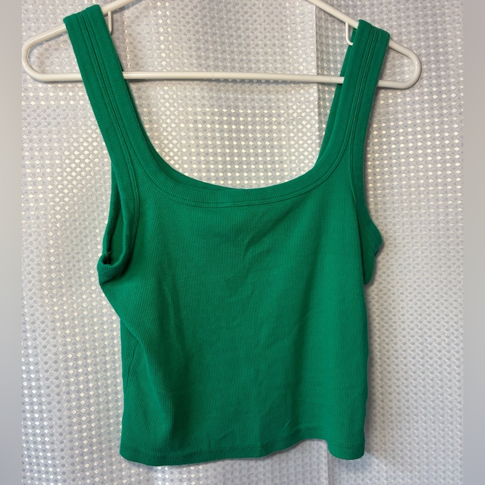Hollister  Green Ribbed crop tank large
